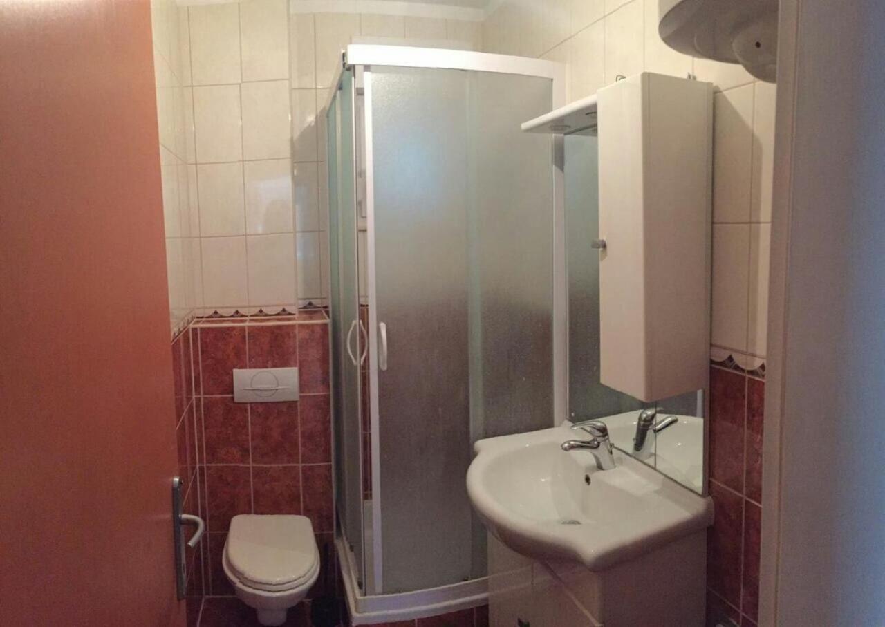 Apartment Zdrave - Free Parking Макарська Екстер'єр фото