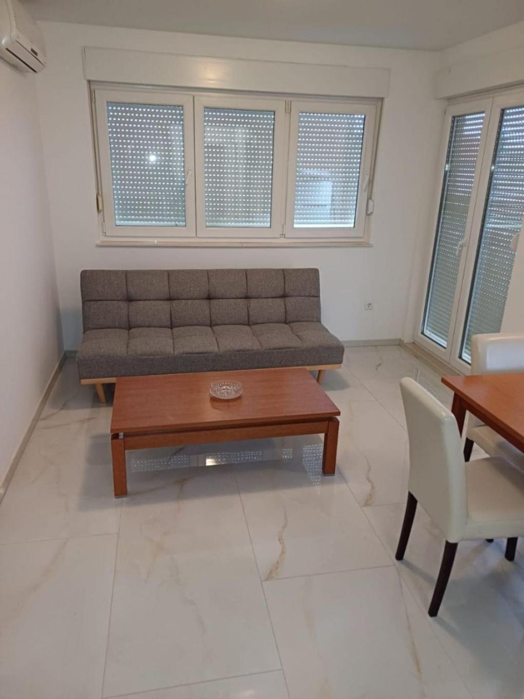 Apartment Zdrave - Free Parking Макарська Екстер'єр фото